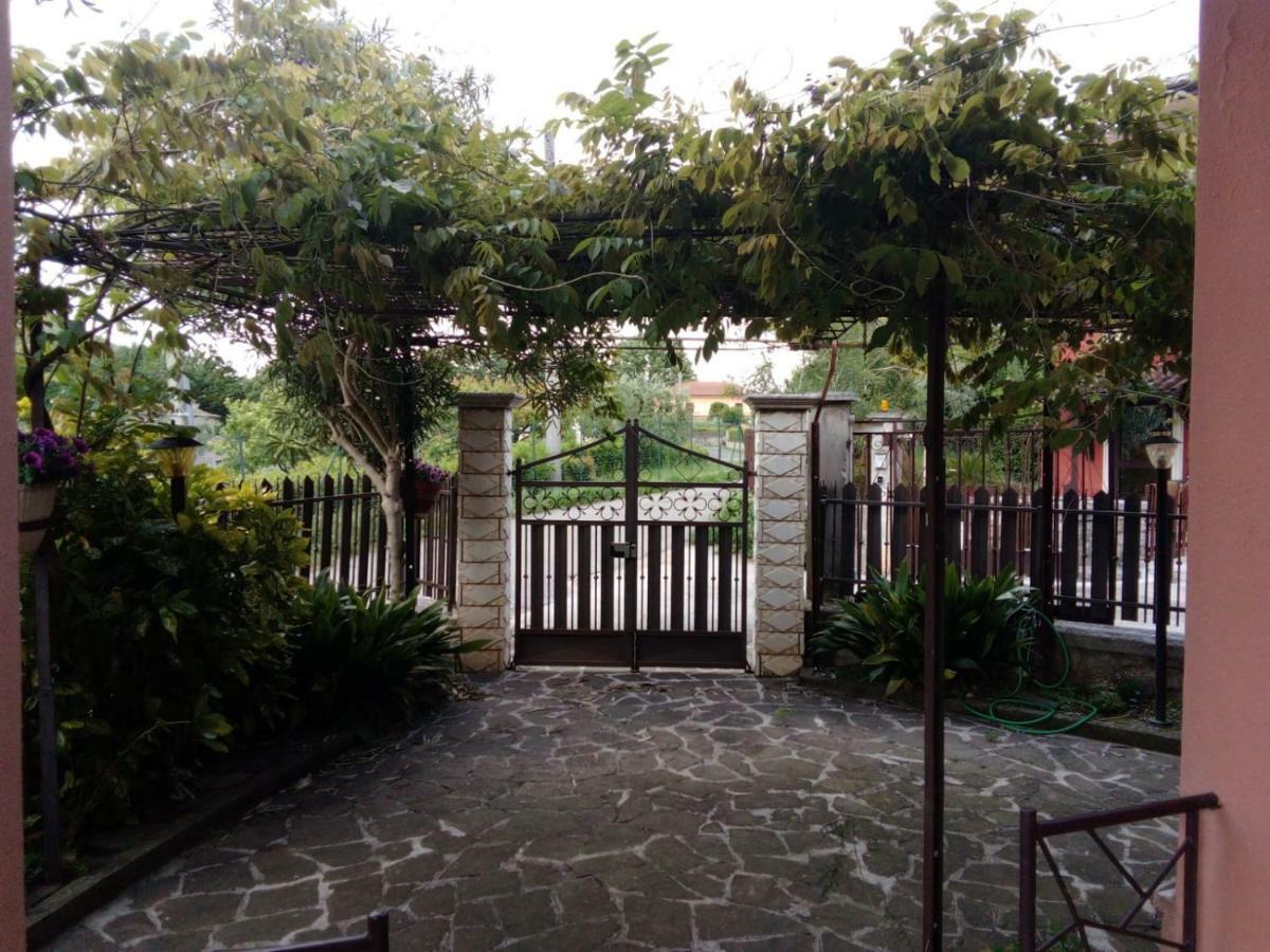 Valle Fiorita Castro dei Volsci Exterior foto